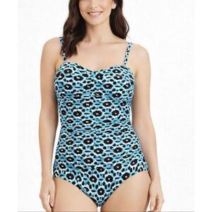 Lands’ End geometric sweetheart ruched tummy control one piece 4
